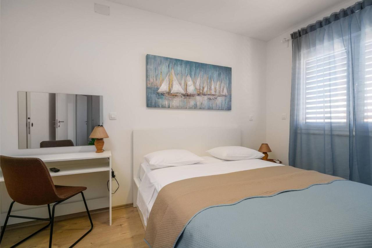 Villa Dora Pula Buitenkant foto